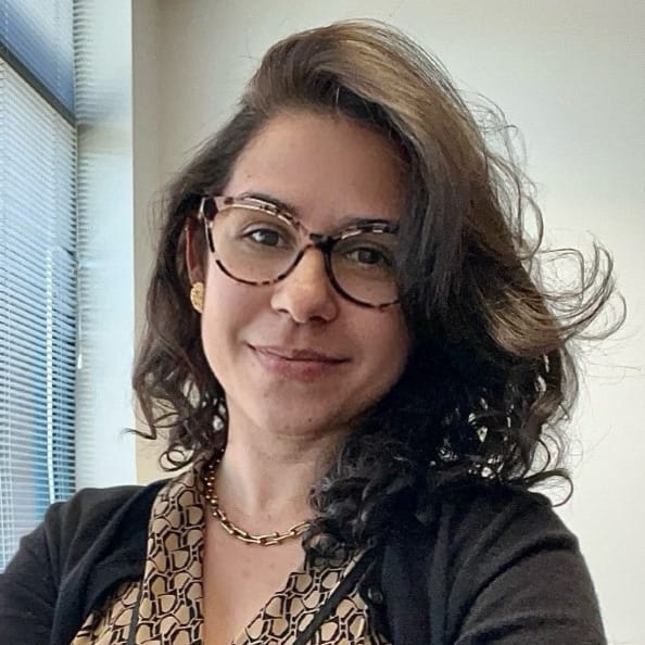 Headshot of Daiana Almeida De Souza